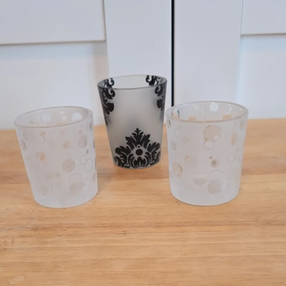 PartyLite Frosted White Votive Trio with Black Damask Accent - Picture 7 of 7